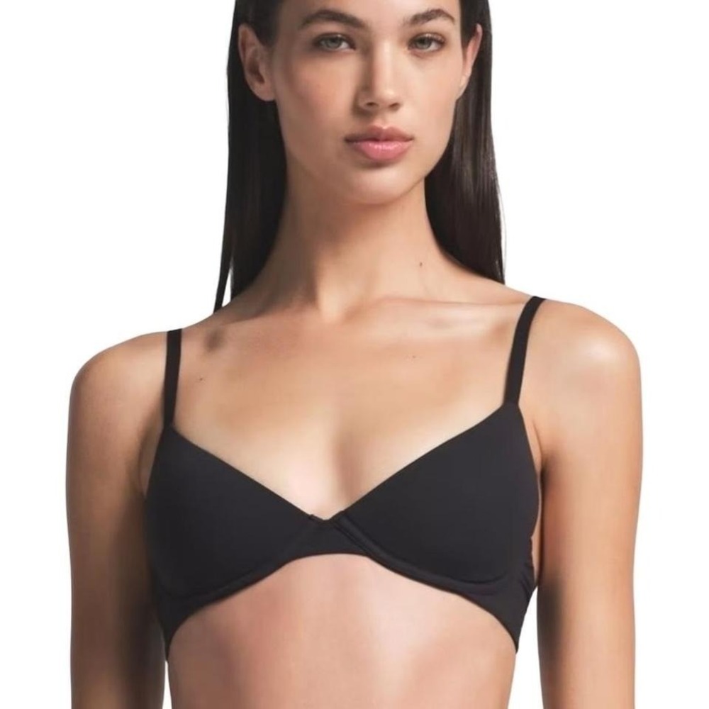 Skims Fits‎ Everybody Scoop Plunge Bra - NWOT - Black - 32dd
